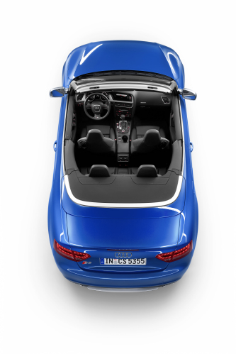Illustration for article titled 2009 Audi A5 Convertible Pictures Leak Out Ahead Of Official Unveil